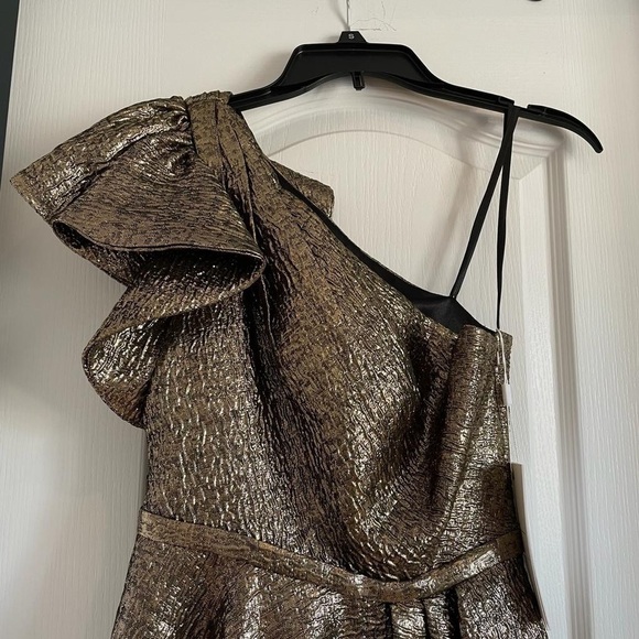 Nwt Mac Duggal One Shoulder Bow Midi Dress in Antique Bronze - Picture 8 of 13